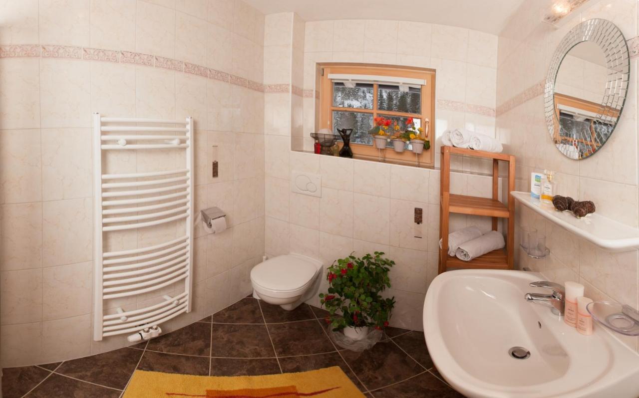 Landhaus Schiestl Mayrhofen Habitación foto